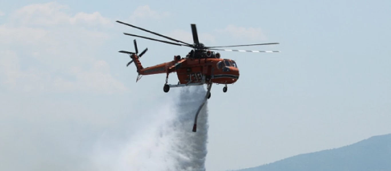 Ξέσπασε φωτιά και στις Σπέτσες